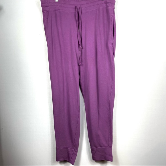 Fabletics 2pc set - Picture 8 of 13